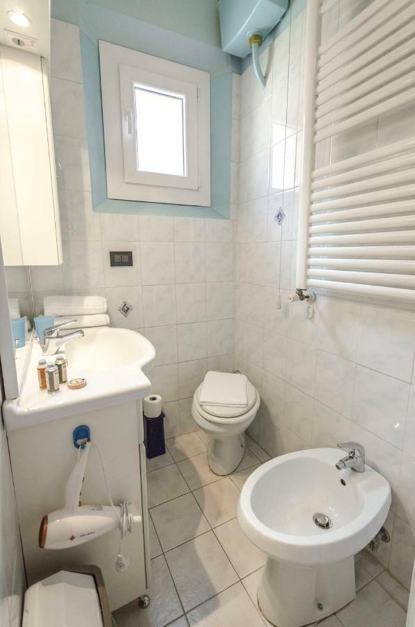 Leprosetti Apartment Bologna Luaran gambar